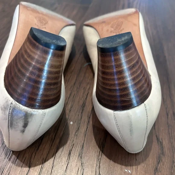 Gucci vintage Cream Loafers with iconic Detail. Made in Italy - Picture 6 of 8